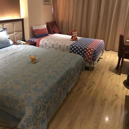 Linyi Blue Horizon Intenational Hotel Ngoại thất bức ảnh