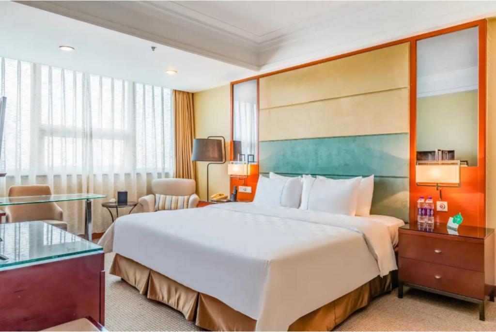 Linyi Blue Horizon Intenational Hotel Ngoại thất bức ảnh