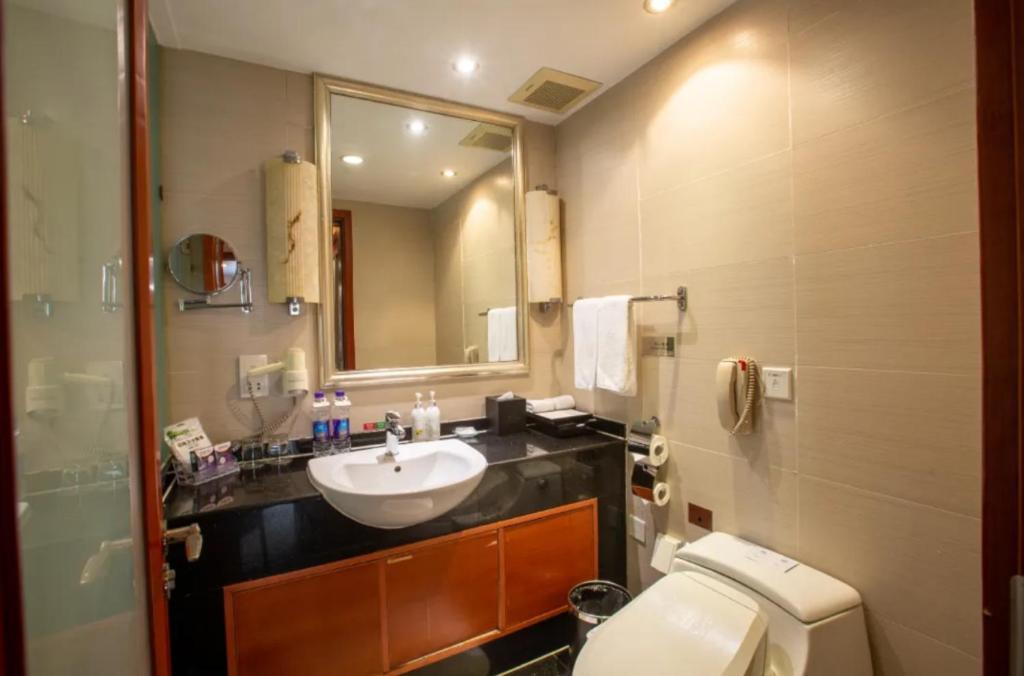 Linyi Blue Horizon Intenational Hotel Ngoại thất bức ảnh