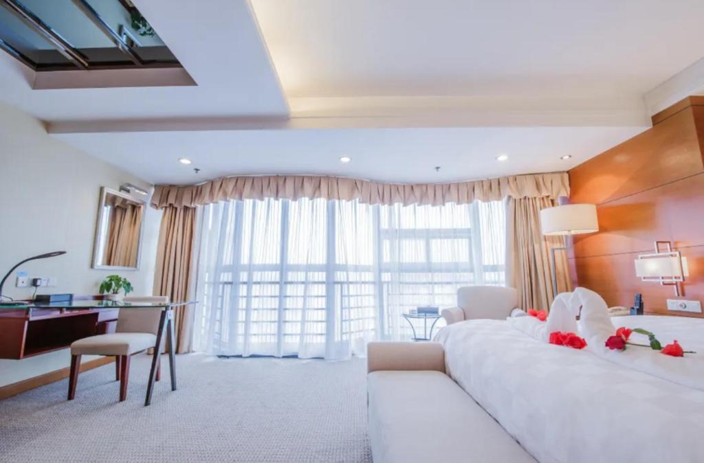 Linyi Blue Horizon Intenational Hotel Ngoại thất bức ảnh