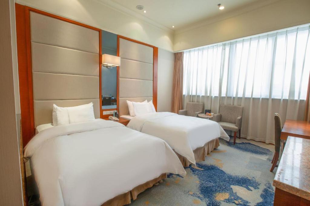 Linyi Blue Horizon Intenational Hotel Ngoại thất bức ảnh