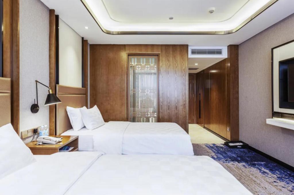Linyi Blue Horizon Intenational Hotel Ngoại thất bức ảnh