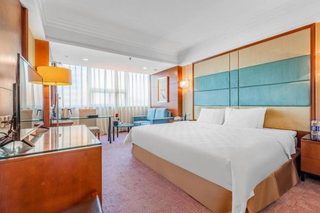 Linyi Blue Horizon Intenational Hotel Ngoại thất bức ảnh