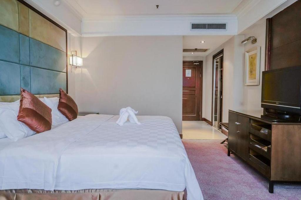 Linyi Blue Horizon Intenational Hotel Ngoại thất bức ảnh